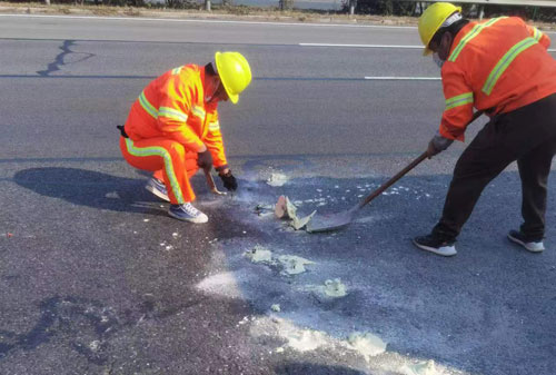 黄石公路下沉注浆加固